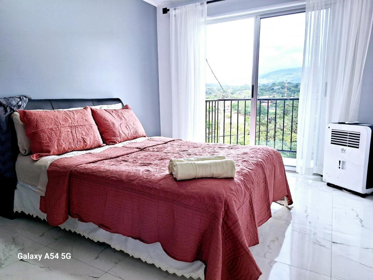 Victoria House Pansiyon San Isidro De El General Dış mekan fotoğraf